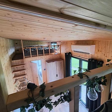 Tiny House Chvalcov Villa Luaran gambar