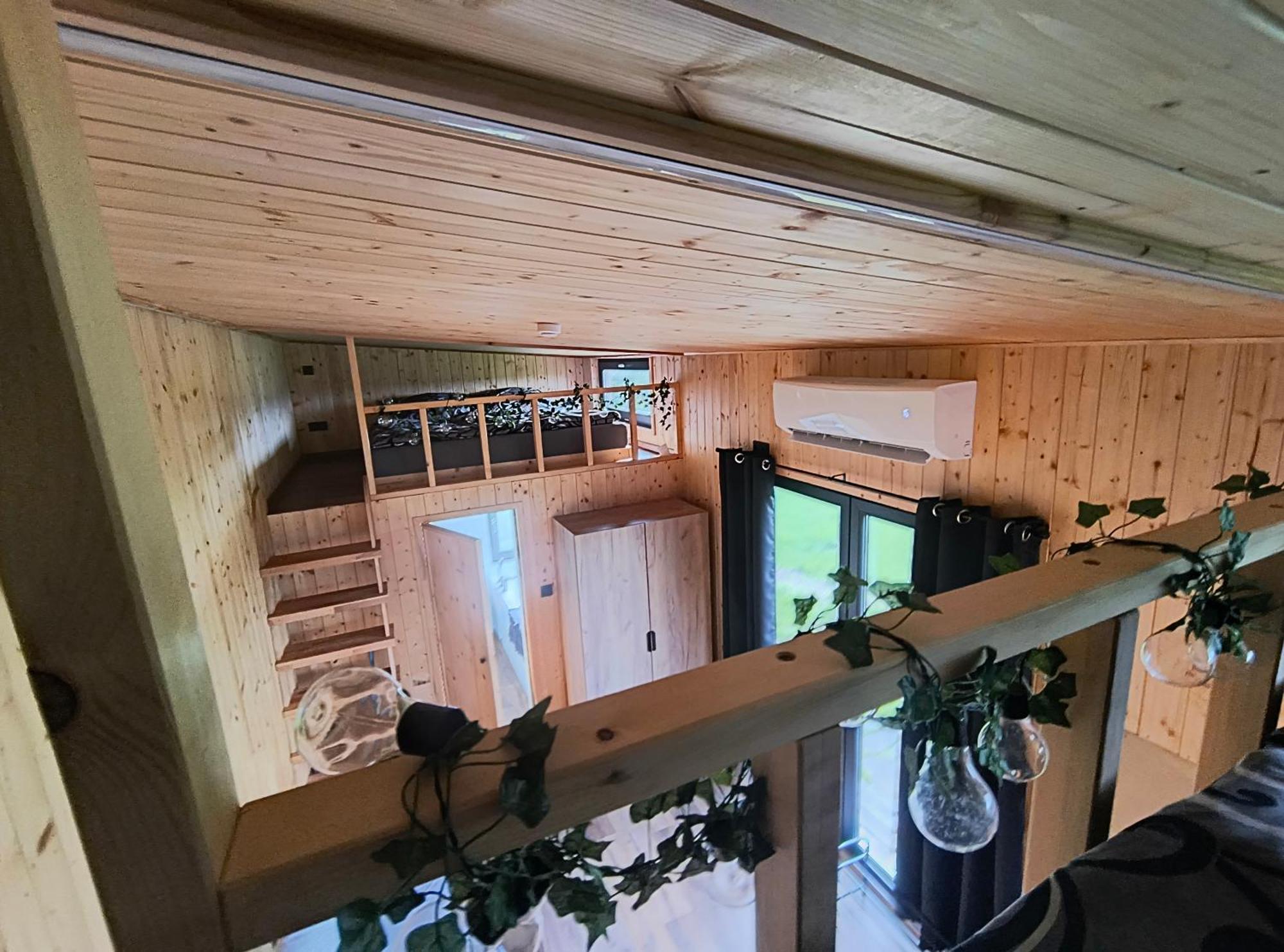Tiny House Chvalcov Villa Luaran gambar