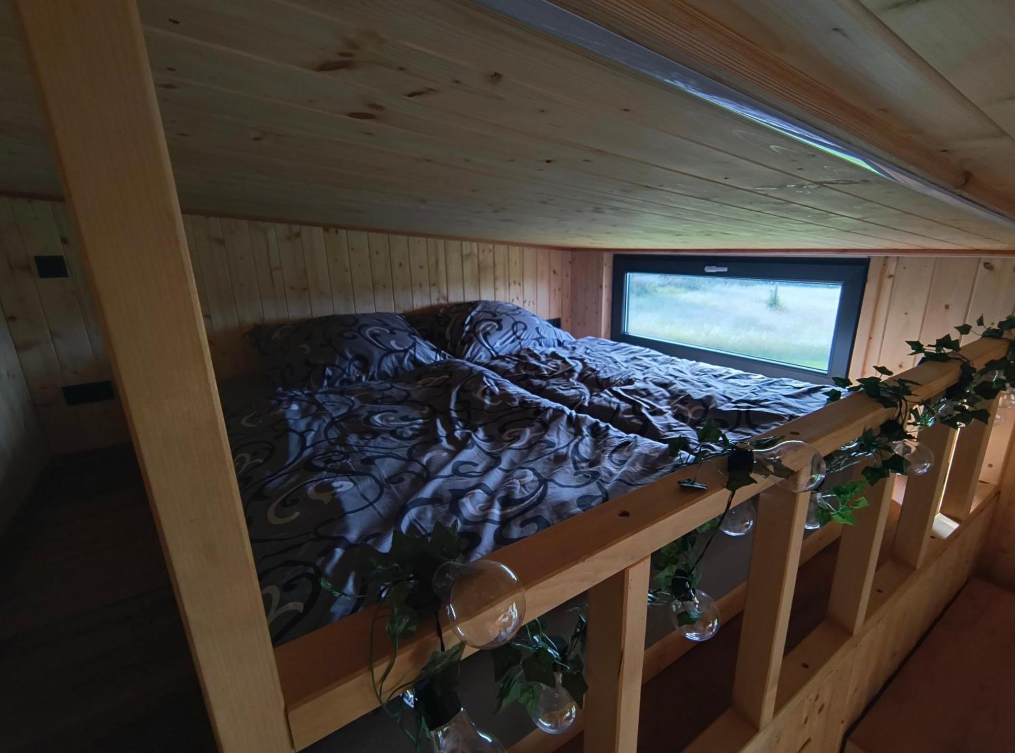 Tiny House Chvalcov Villa Luaran gambar