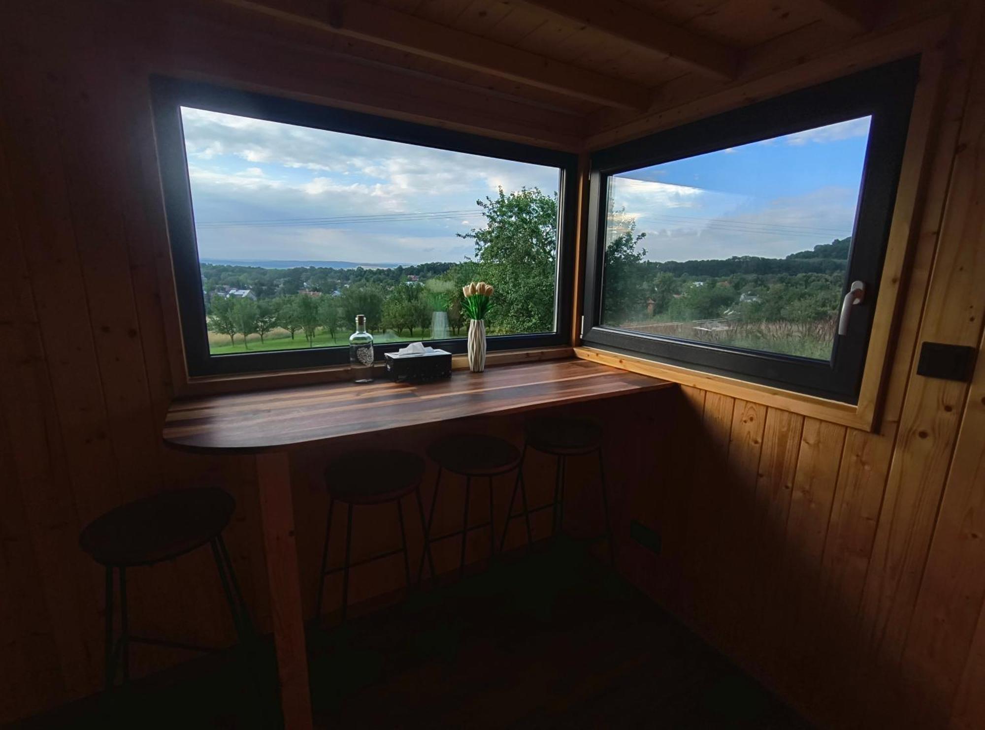 Tiny House Chvalcov Villa Luaran gambar